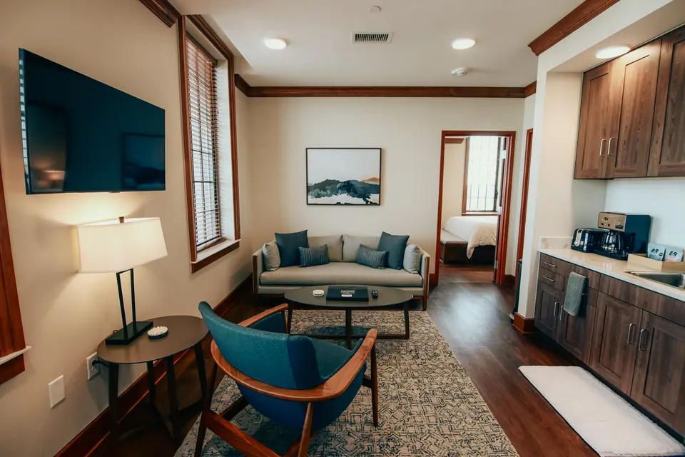 Owner-selected Creative River photograph of deluxe one-bedroom at West End Tower.